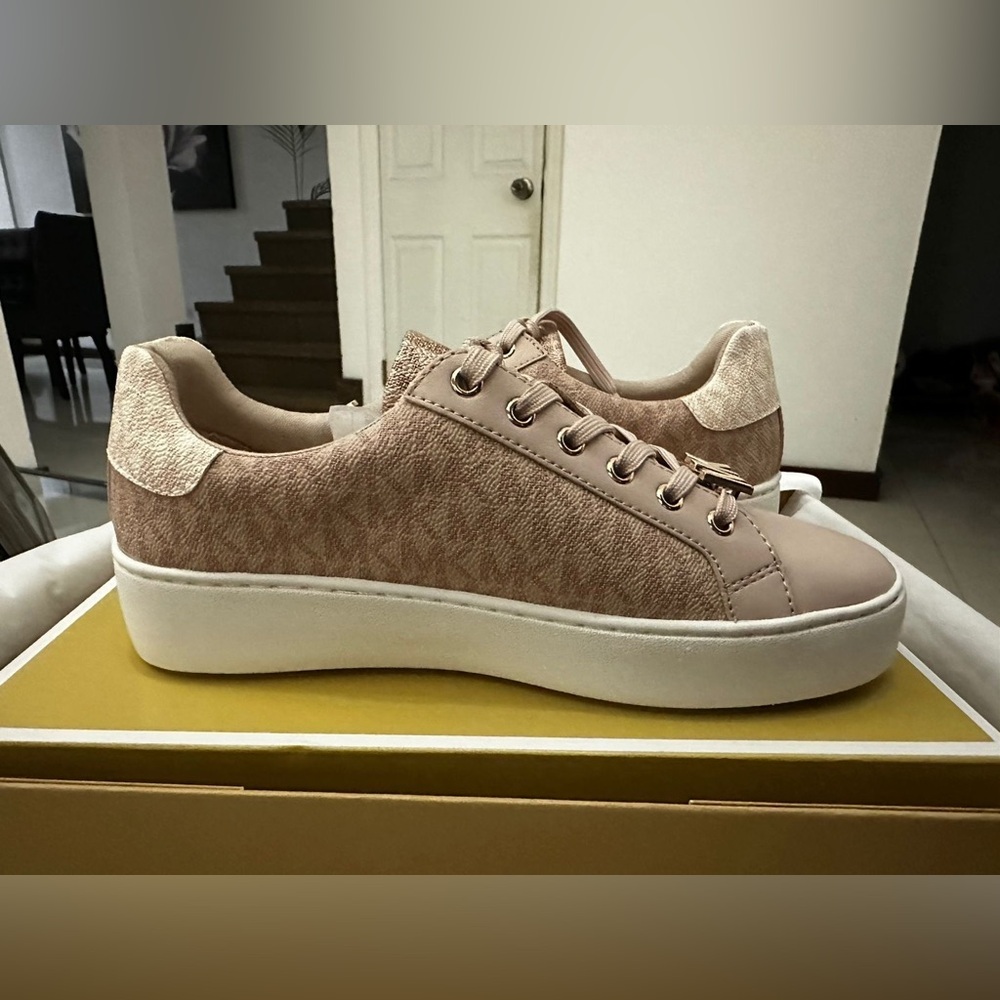 New Pink Michael Kors Sneakers